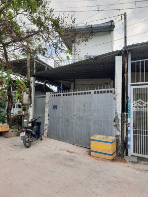 thạnh xuân quận 12 kế bên chợ - 2 tầng 264m2, 5x53m có 238m2 thổ - xe hơi tránh thông - chỉ 10,8 tỷ