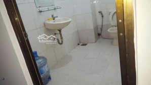 cho thuê phòng trọ có sân vườn và wc riêng