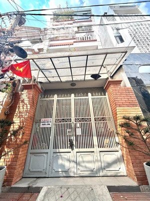 bán căn hộ dịch vụ, 7 phòng, 6,8 tỷ - tân phú thu 30tr/tháng.