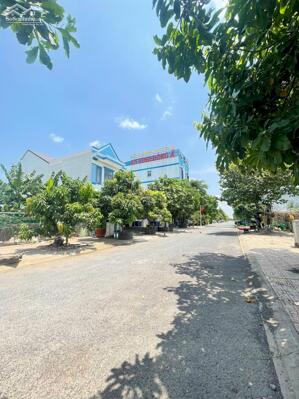 Bán 2 lô liền nhau KDC An Thuận Long Thành đối diện cổng chính sân bay giá tốt nhất hiện tại