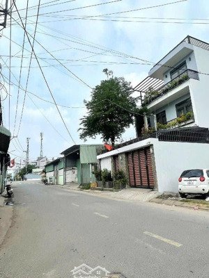 bán nhà 4 tầng, an phú đông q12, 4.9x 13m, fun nội thất, đường nhựa 8m, giá 5.65 tỷ tl.