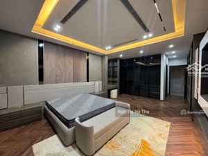 21 tỷ nhà phố nguyễn văn cừ - 60m x 7 tầng thang máy ô tô vào nhà full nội thất