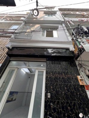 nhỉnh 3ty nhà shr 5 lầu 3pn sát tô ký ngay trường đh gtvt 3 khu vực cực kì đông đúc, về gò vấp 5p