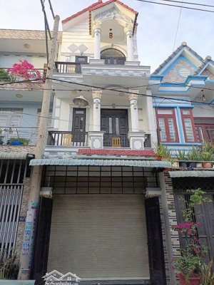 bán rẻ nhà 1 trệt 2 lầu gần chợ phú phong, bình chuẩn, thuận an