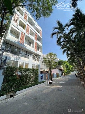 độc quyền+ siêu khan hiếm! chủ cần bán toà nhà đường số 1 thảo điền quận 2.dt:22x11m2 giá 90 tỷ.