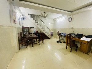 nhà ngay chân cầu nhị thiên đường p5 q8 45m2 chỉ 4.850t không lỗi !