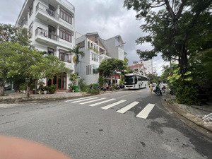 chủ bán nhanh lô đất mt trần thanh mại - kẹp cống - cách biển 300m