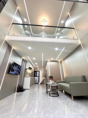 đối diện nhi đồng 1 -50m ra mt lý thái tổ q10 - 3 tầng 3pn nt cao cấp - giá chốt trước tết 5,6 tỷ