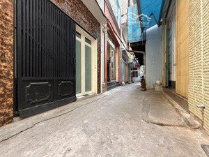 nhà quận 10, lý thái tổ, 4tầng ( 3,5 x 7m), nhỉnh 4tỷ.