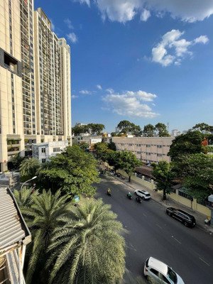 bán nhà cạnh hà đô centrosa quận 10, 70m2 nở hậu, 5 tầng xây mới, giá 15 tỷ