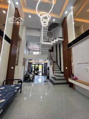 + nhà mới 4 tầng 6pn 5wc gần aeon mall tân phú chiều ngang 4.5m bề thế chỉ nhỉnh hơn 6 tỷ