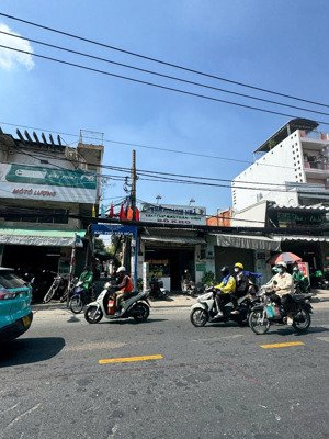 bán nhà mt 555 âu cơ , tân phú , 4,5x20m, cn 99m2 , giá 12,5 tỷ