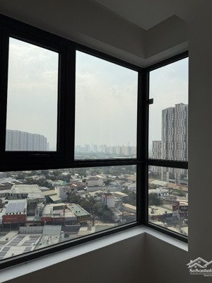 cần bán căn hộ 1pn dlusso quận 2 giá chỉ 4.8 tỷ viêw xem bắn pháo hoa