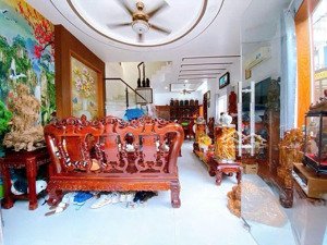 tt nhà bè - nhà đẹp 97m2, xe hơi ngủ trong sân, 1p sang quận 7. giá 9 tỷ