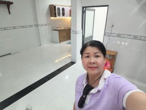 nhà mới ken dọn ngay đón tết - chỉ nhỉnh 4 tỷ - ngang 6m- sát mặt tiền hẻm. shr