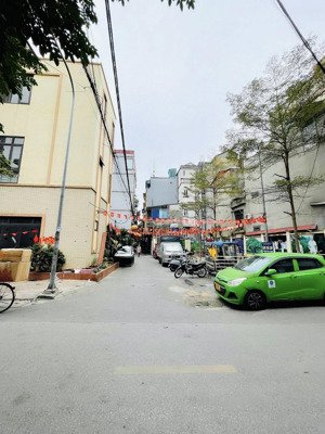 40m2*5t*10.85 tỷ, ngã 4 chợ mơ, phố hồng mai, bạch mai, hbt, 