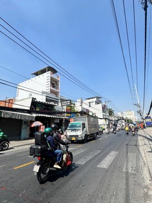 mặt tiền kinh doanh âu cơ 90m2, mua đất tặng nhà chỉ 13t