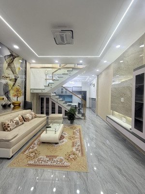 nhà mới đẹp ở ngay, sát mặt tiền đường nhánh 567 - lê văn khương - 3 pn, chỉ 4.68 tỷ.