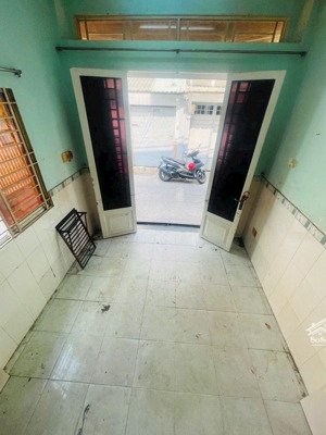 nhà 3 tầng - 2 mặt tiền-hẻm xe hơi-p11 bình thạnh. chỉ 4.x tỉ