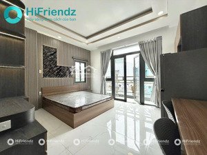 căn hộ dịch vụ full nội thất rộng 30m2 ban công thoáng ngay chợ bà chiểu giáp quận 1