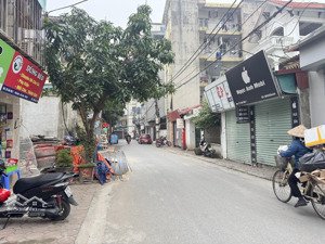 cần tiền bán gấp mảnh đất đẹp tặng mặt bằng kinh doanh đường ô tô tránh tại tdp cửu việt, trâu quỳ