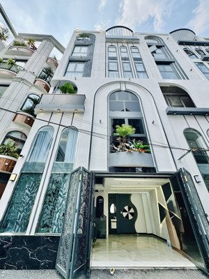 nhà đẹp xây mới - thiết kế hiện đại - trung tâm gò vấp - gần lotte mart - thang máy nhập khẩu