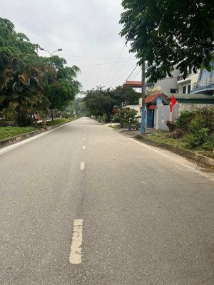 1,7 tỷ 61,5m2 mt 5,2m đất giáp khu đô thị thiên mã cổ đông gần khu công nghệ cao hoà lạc 