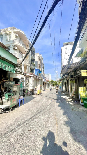 chdv 4 tầng sát hxh trần xuân soạn, 5.5m x 13m, dòng tiền 500tr/năm, 7.9 tỷ