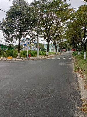 bán lô đất kẹp cống đường trừ văn thố, cẩm lệ, đà nẵng giá tốt. liên hệ my tư vấn.