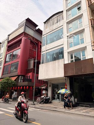 hot!! bán nhà phố mặt tiền nguyễn thị minh khai p. bến thành quận 1 |dt 4.2x15m kết cấu 4 tầng giá