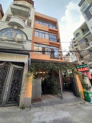 dành cho k/h tìm mua tòa nhà q1 mt nguyễn đình chiểu p.dakao giá 329tr/m2 bao gồm kết cấu nha