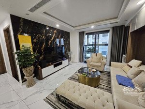 chủ nhà gửi bán căn hộ 2pn + 1 dt 113m2 tại chung cư shushine center số 16 phạm hùng mỹ đình -,tl