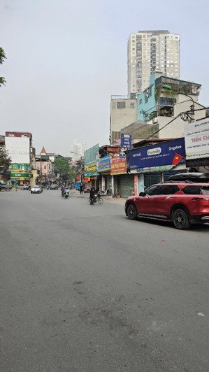 nhà ngay phùng hưng-văn quán- cầu đen-nhà mới. dt.40m.4tầng.giá 12,2tỷ. 