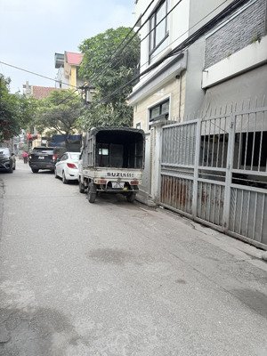 rẻ quá! bán đất thạch bàn đường nhựa ô tô tránh kinh doanh, ngay chợ chỉ 119tr/m2 mua là thắng.