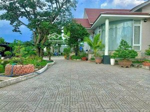 nhà vườn hoàn thiện đẹp, 943m2 (3 phòng ngủ, sẵn nhà, vườn cây, ao cá, cách ql1a chỉ 1.5km