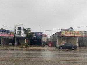 mặt đường ql21a, thuộc tân tiến, chương mỹ hà nội.
giá 4tỷ1