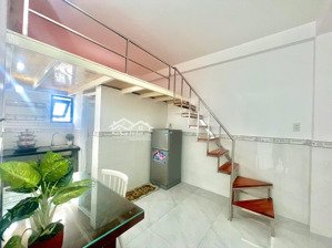 phòng full nội thất ngay gần etown cộng hoà