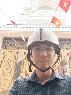 nhà sát bên phú mỹ hưng quận 7, ngay hẻm xe hơi ra vào thoải mái