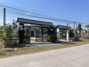 nhà chính chủ cần bán đất có nhà diện tích 693m2, ngang 15m, đã full 100% thổ cư.