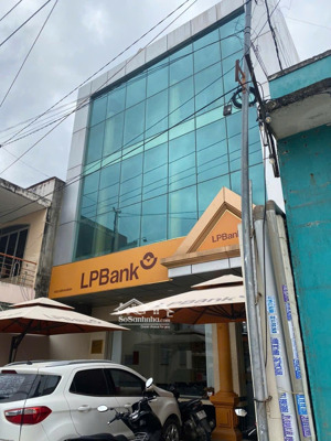 bán nhà 3 tầng ngang 7,8m, mặt tiền đường 23/10 diên khánh, đang được cho ngân hàng thuê 20tr/tháng