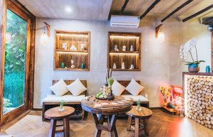 hàng siêu hot, bán nhanh nhà mặt tiền đường nguyễn thị minh khai, có dòng tiền sẵn