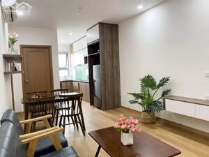 Cần bán căn 2 phòng ngủ thương mại, full nội thất vào ở được ngay