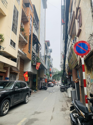 bán gấp nhà chợ hà đông, dt 48m2 trước nhà ô tô tránh hơn 12 tỷ, 70m ra phố. lhcc 