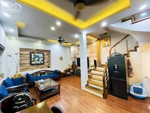 Bán nhà Chùa Quỳnh, Hai Bà Trưng, thang máy, gần ôtô, 35mx5t, 10.8 tỷ, 0985696268