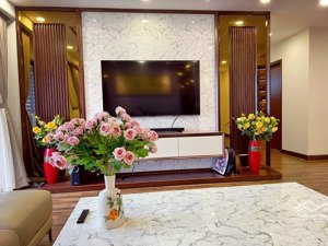 em minh ngọc chuyên ct8 the emerald xin cập nhật quỹ căn 3pn bán mới&chính xác nhất. cam kết ko ảo