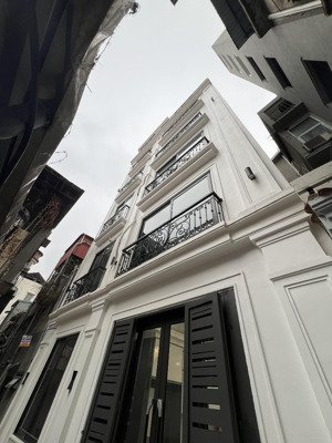 bán ăn tết nhà thái hà, dt 40 x 6 tầng thang máy, mới 100%