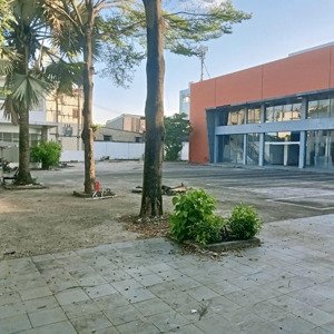 mặt bằng tmdv 6200m2. bình tân. hợp đồng 10năm. hơn 80k/m2. pccc tự động. mặt tiền 60m. kd tự do.