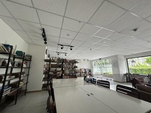 căn hộ 2 phòng ngủ, 2wc 75 m2 tháp hawaii cần bán lh tú cata 