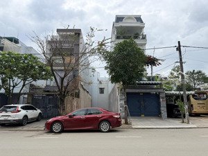 bán 130m2 đất mt phan đăng lưu ,đà nẵng.trục 15m giá chỉ 14 tỷ thuận xây căn hộ.