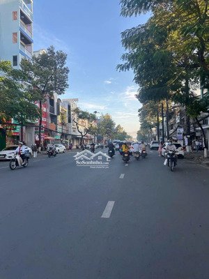 bán nhà mặt phố trần hưng đạo, 22 tỷ vnd, 164 m2, đẹp, nhiều tiện ích